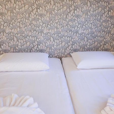 Uphill Unique Boutique Suites 스키아토스 타운 외부 사진