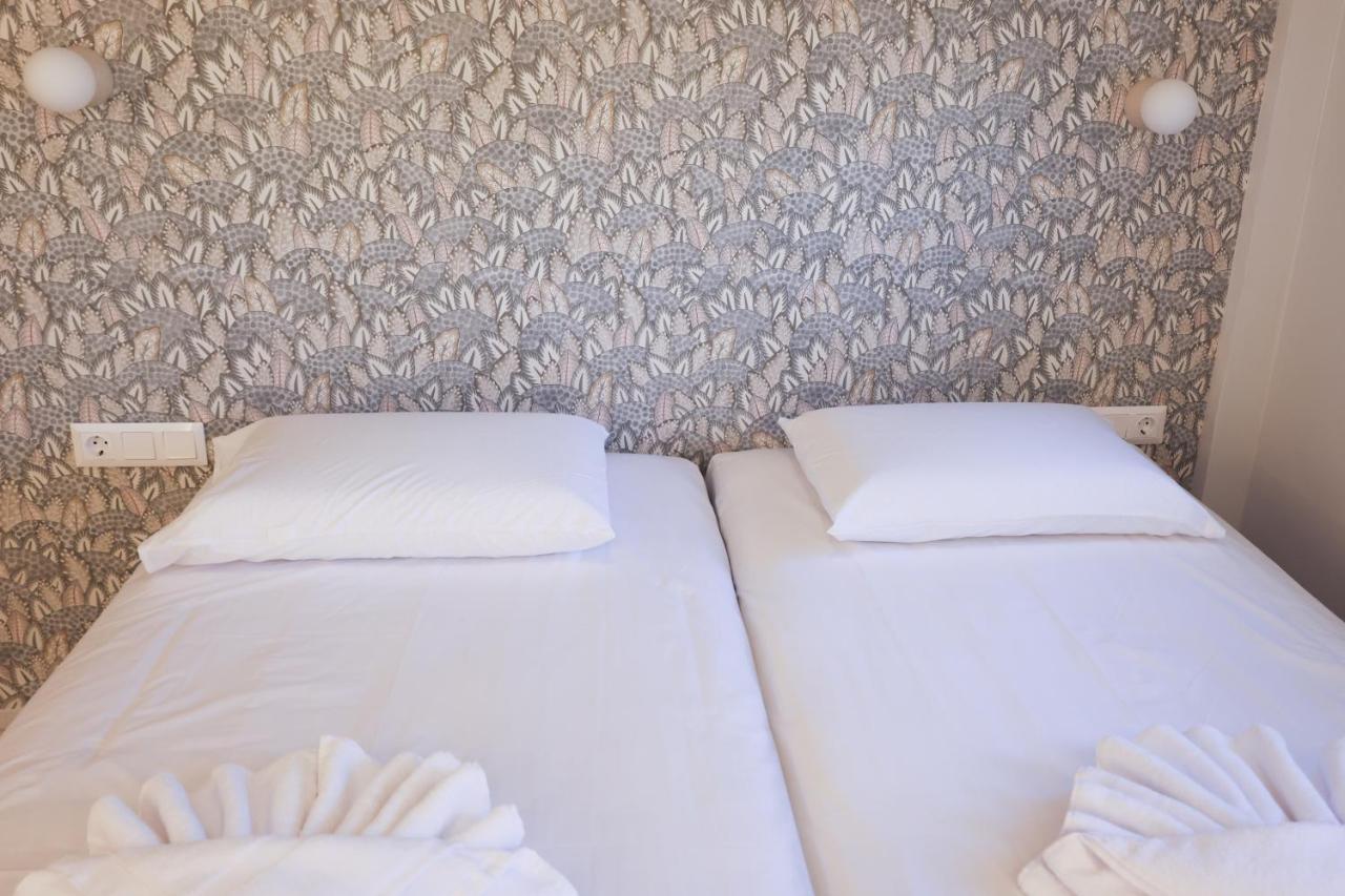 Uphill Unique Boutique Suites 스키아토스 타운 외부 사진